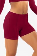 Shorts Jasmim Bordô