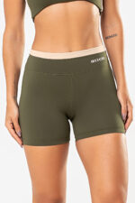 Shorts Amarílis Verde Exército / Cream